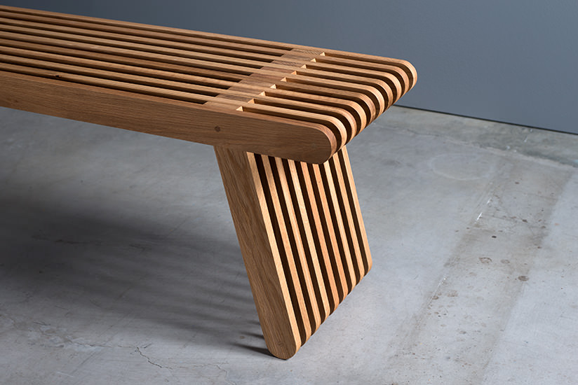 The Bracara bench is the work of fine, almost sculptural carpentry. Traditional knowledge and artisanal techniques are used to join the wood. This bench has numerous possible (...)